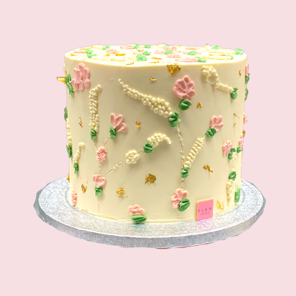 Floral Birthday Cake | steticlounge.com.br